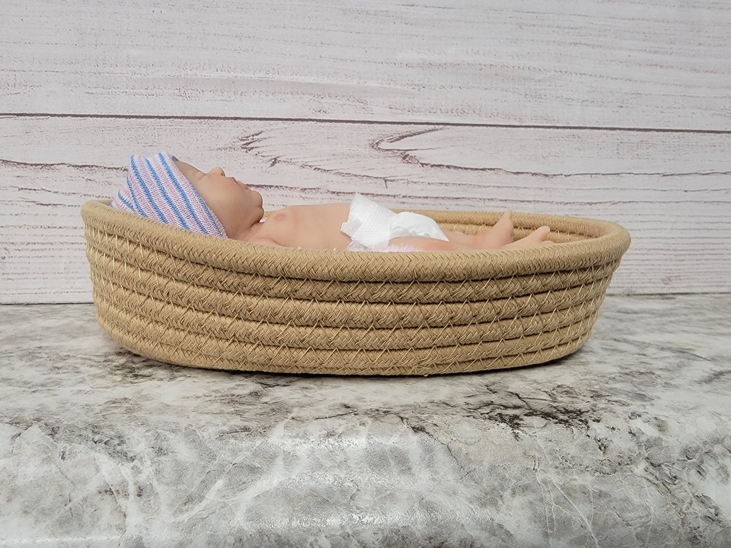 Moses Basket for up to 8 inch dolls
